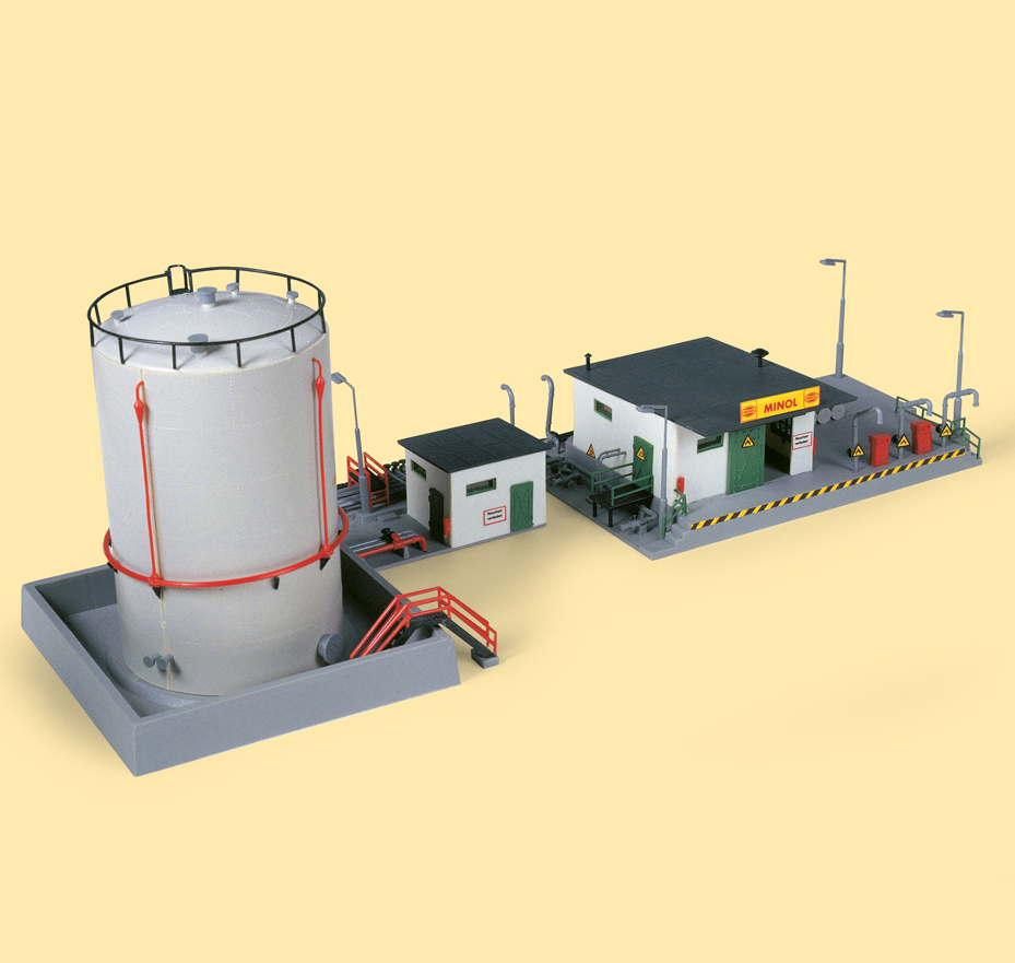 12264 Kleines Tanklager mit Hochtank