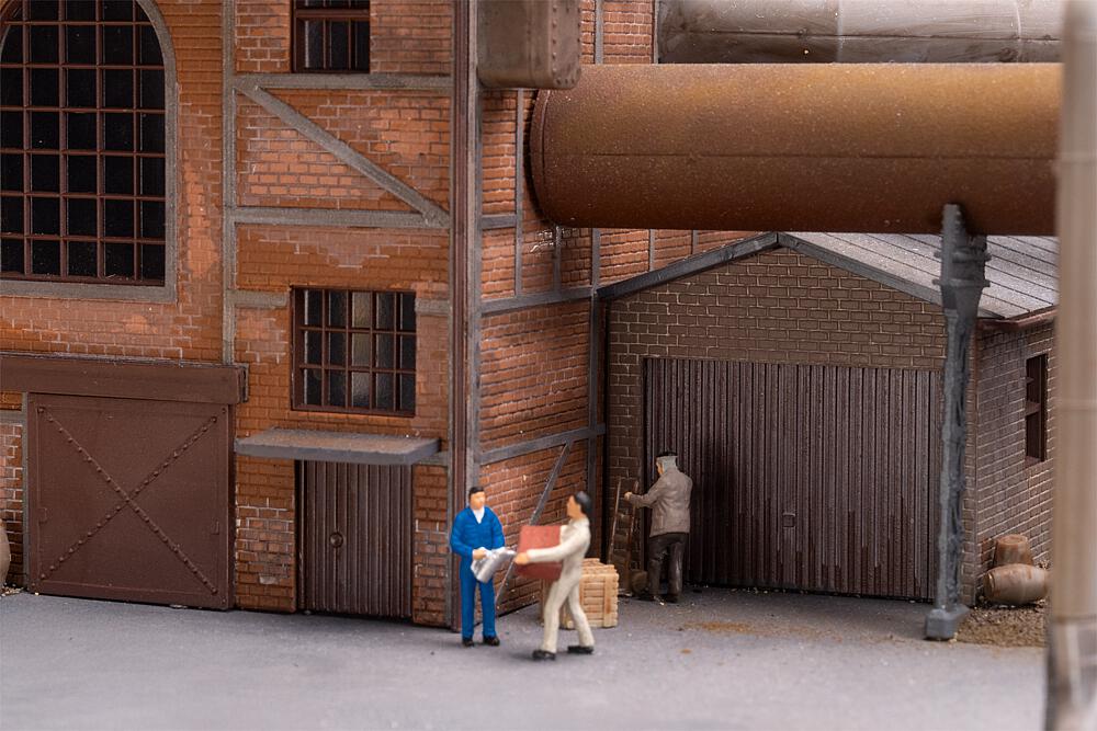 130024 Gebläsehalle mit Rohrleitunge