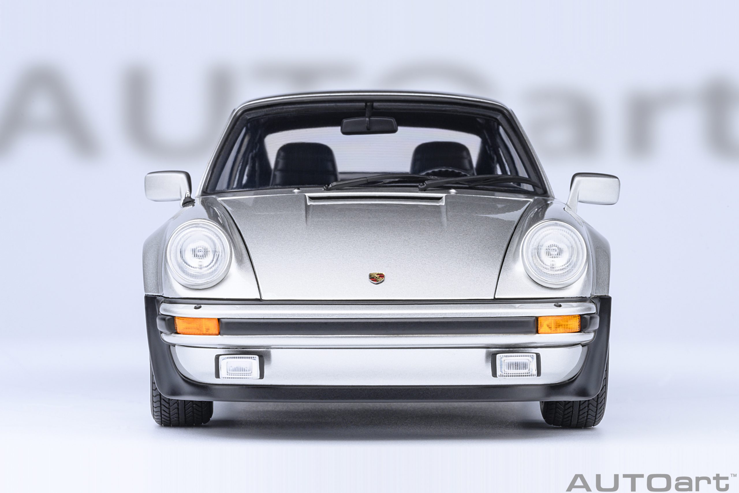 AUTOart 78110 Porsche 911 (930) Turbo 3.0 silber