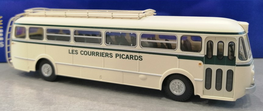 CB-137 Renault R4190 LES COURRIERS PICARDS