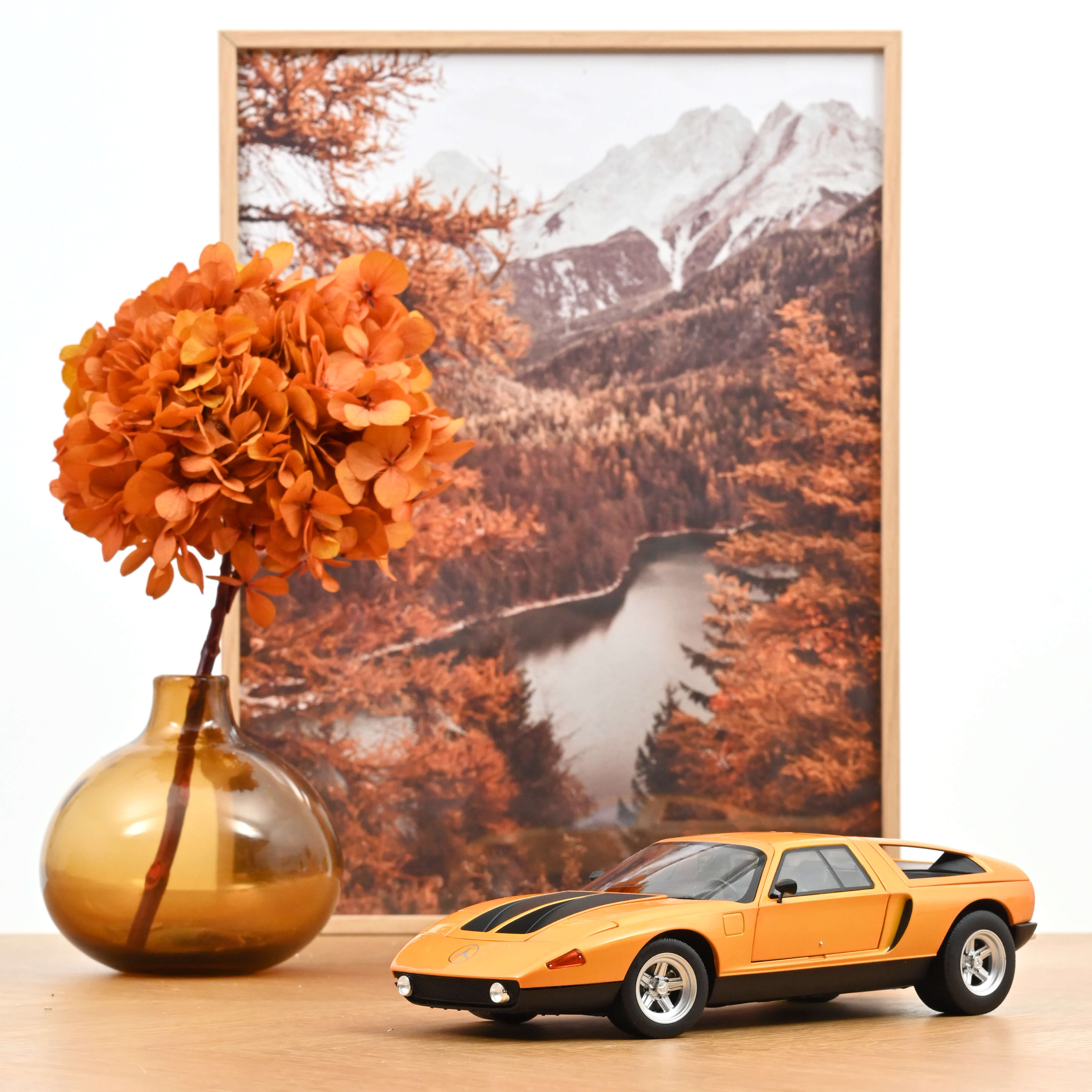 Norev 183050 MB C111/2 white autumn met. (1969)