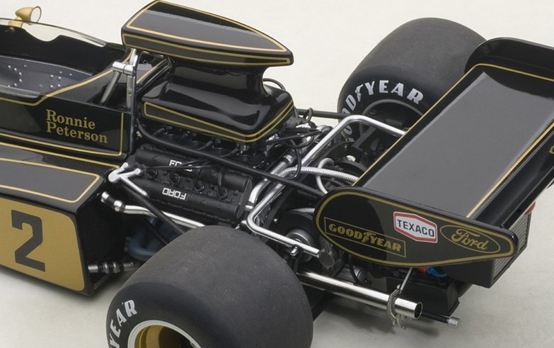 AUTOart 87329 Lotus 72E 1973 R.Peterson #2