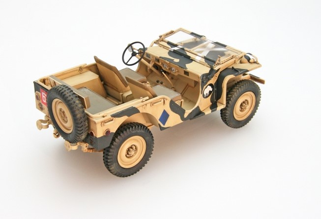 Ebbro 25018 BRC 40 British Troop