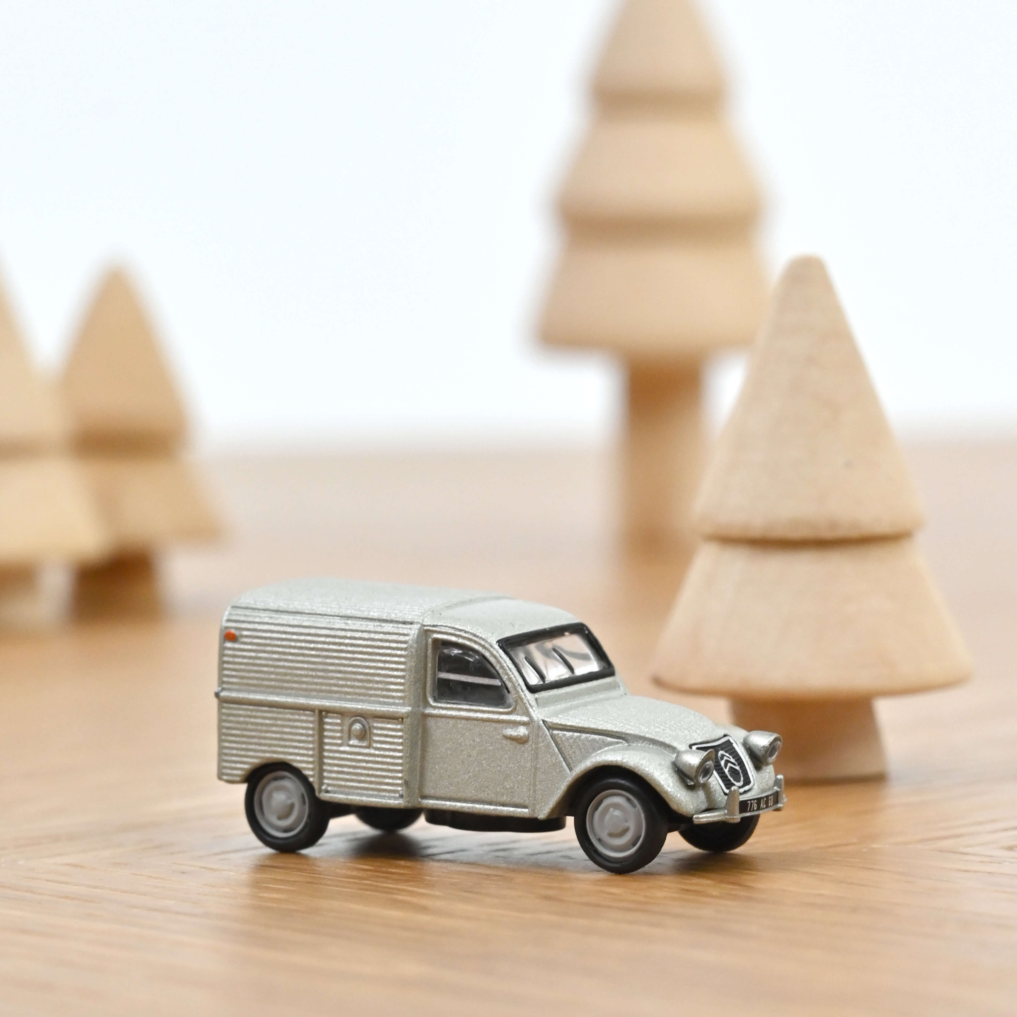 151477 Citroën 2CV AU grau 1951