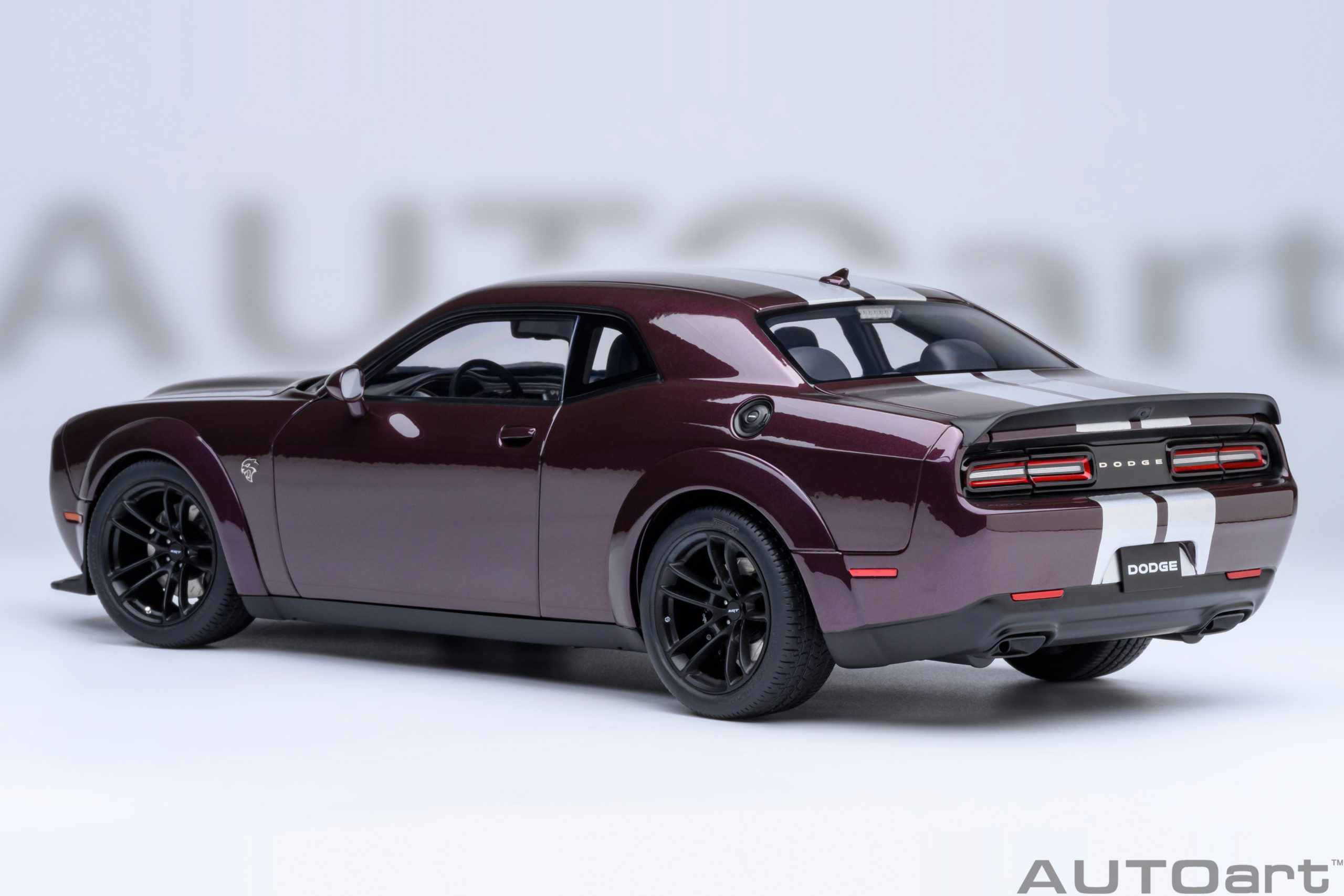 AUTOart 71762 Dodge Challange SRT Jailbreak - purple