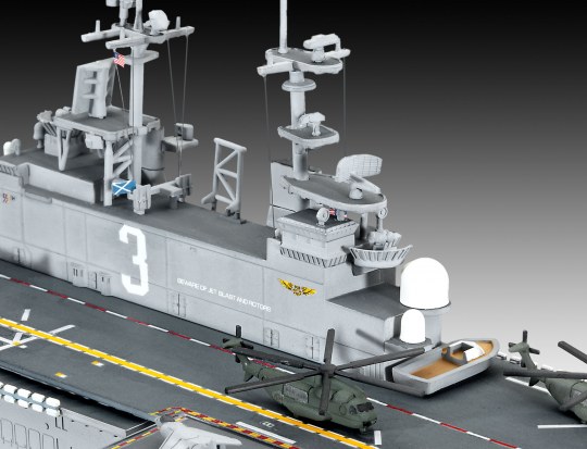 Revell 05178 Assault Carrier USS WASP CLASS