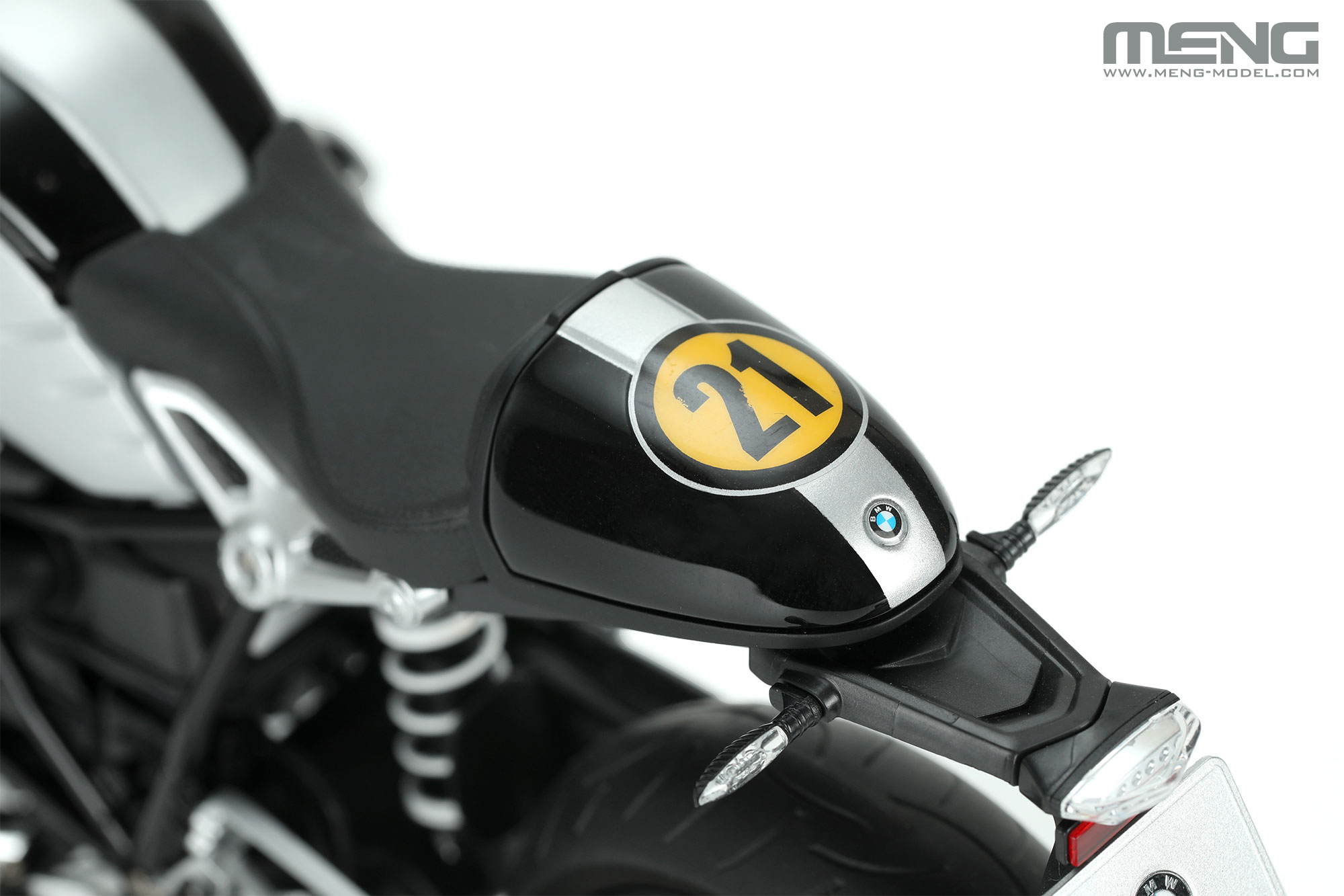 MENG MT-003u BMW R nine T - Option 719 Black Storm