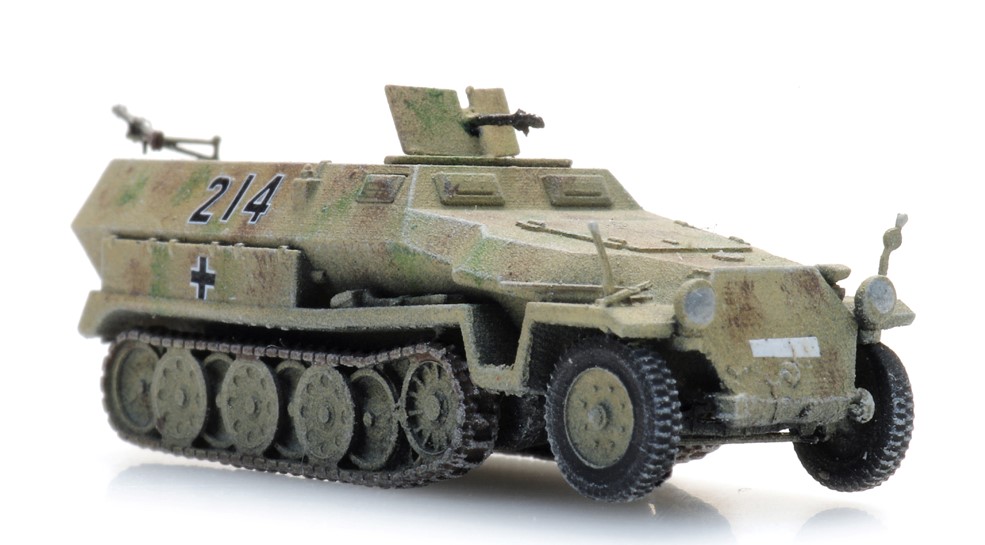 6160105 Sd.Kfz. 251/1 Ausf C. camo