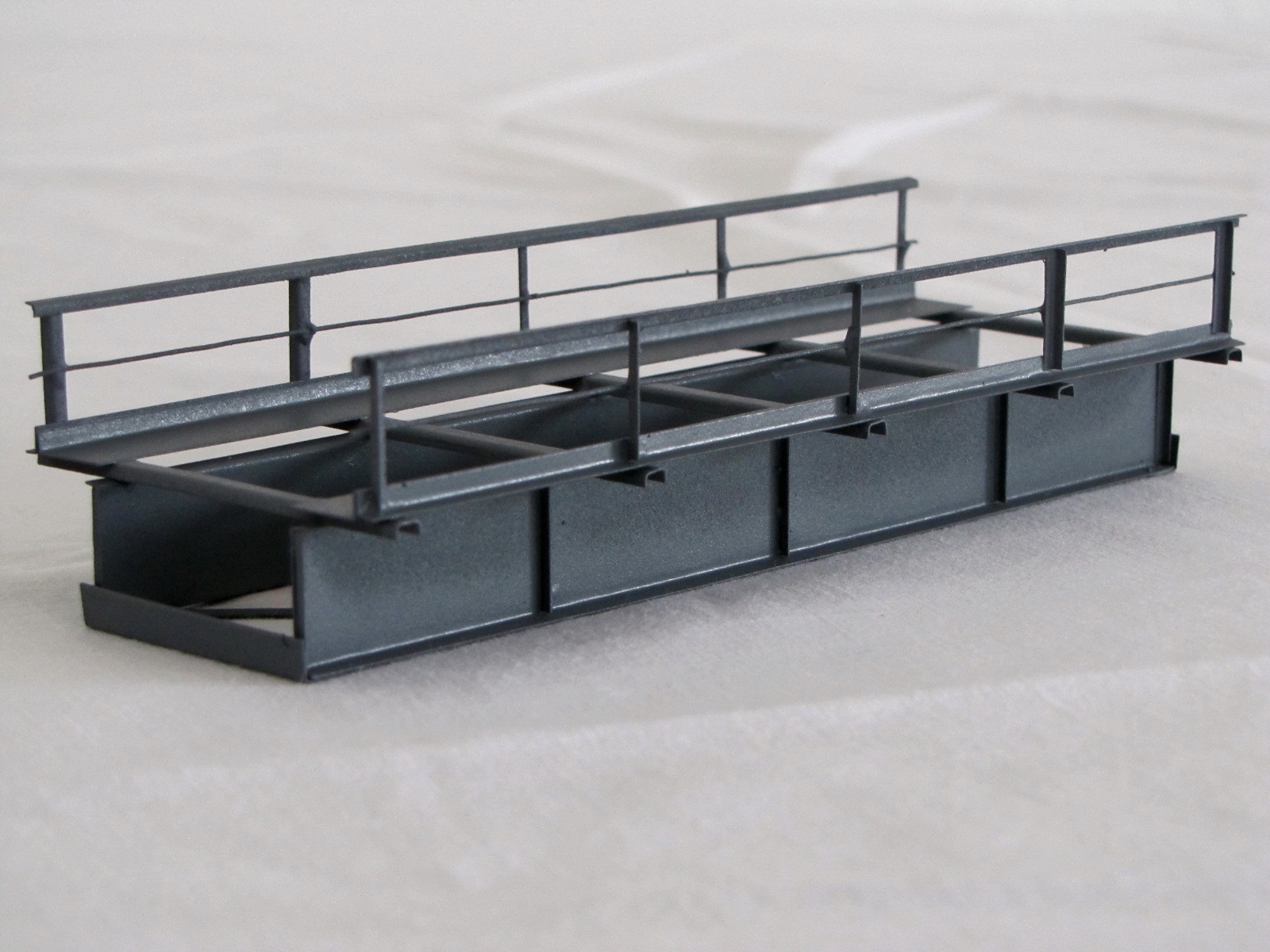 Hack T15 Blechträgerbrücke gerade 15 cm, grau