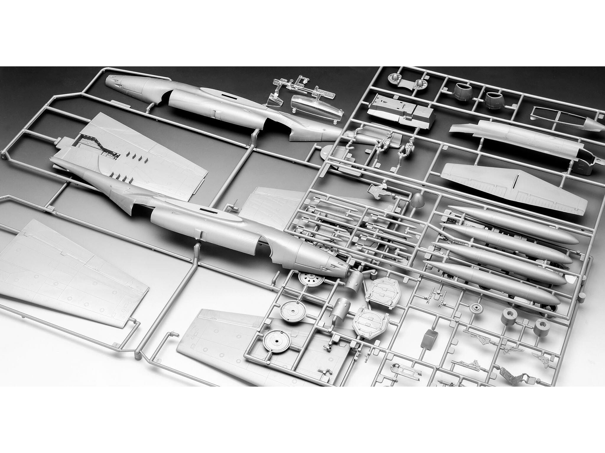 Revell 05650 Gift-Set: 75.Jahrestages Northrop F89