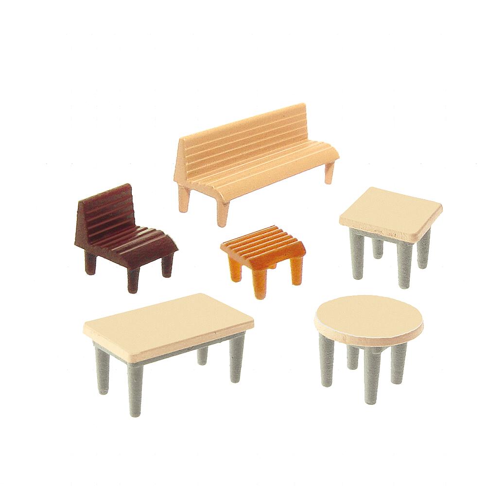 272440 Tische, Stühle, Bänke