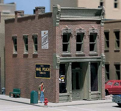 DPM51100 Cricket's Saloon