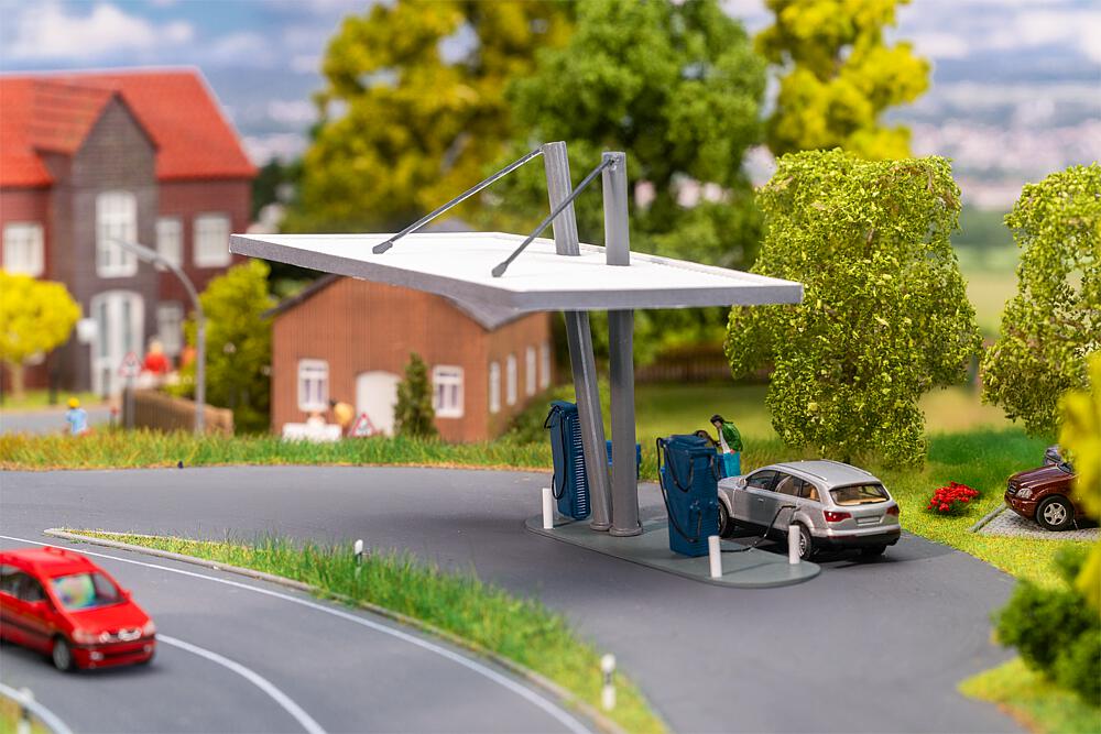 130153 E-Tankstelle