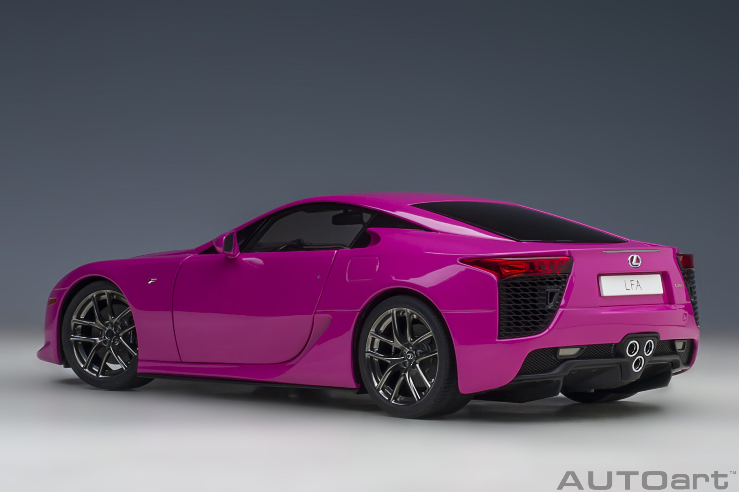 AUTOart 78859 Lexus LFA 2010 - pink