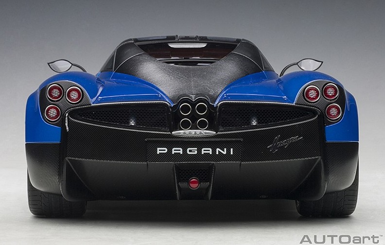 AUTOart 12232 Pagani Huayara blaumetallic 2011