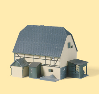 11359 Großes Bauernhaus mit Stall und Schauer