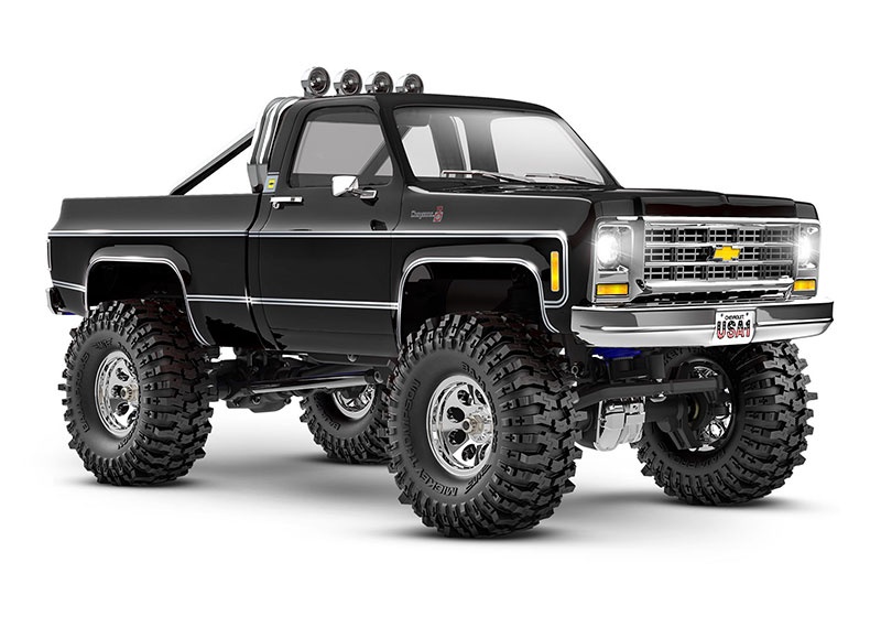 TRX97064-1BLK TRX-4M Chevy K10 4x4 lifted schwarz 1/1