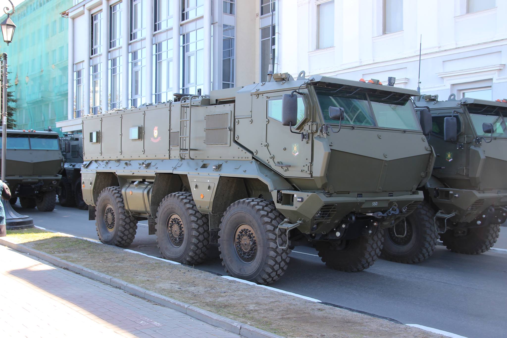 Takom 2082 Russian MRAP KAMAZ-63968 'Thyhoon-K'