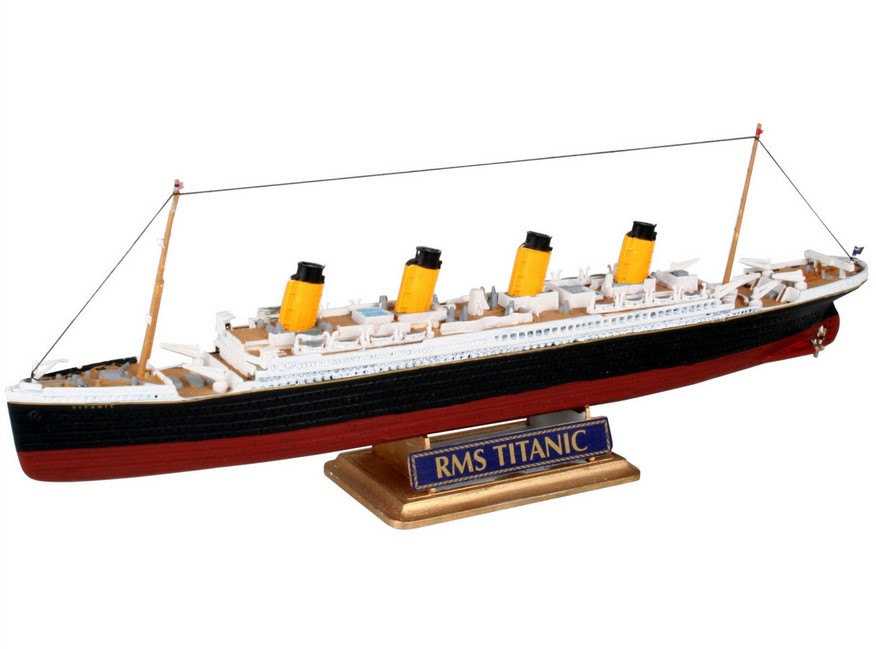 05804 R.M.S. Titanic