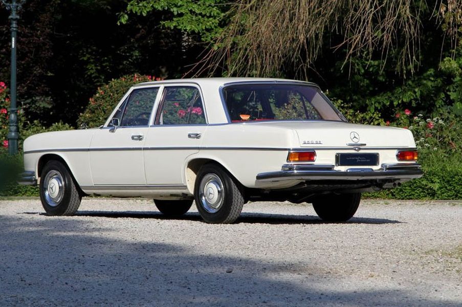 Norev 183763 MB 250 SE Limousine weiß (1965-1967)