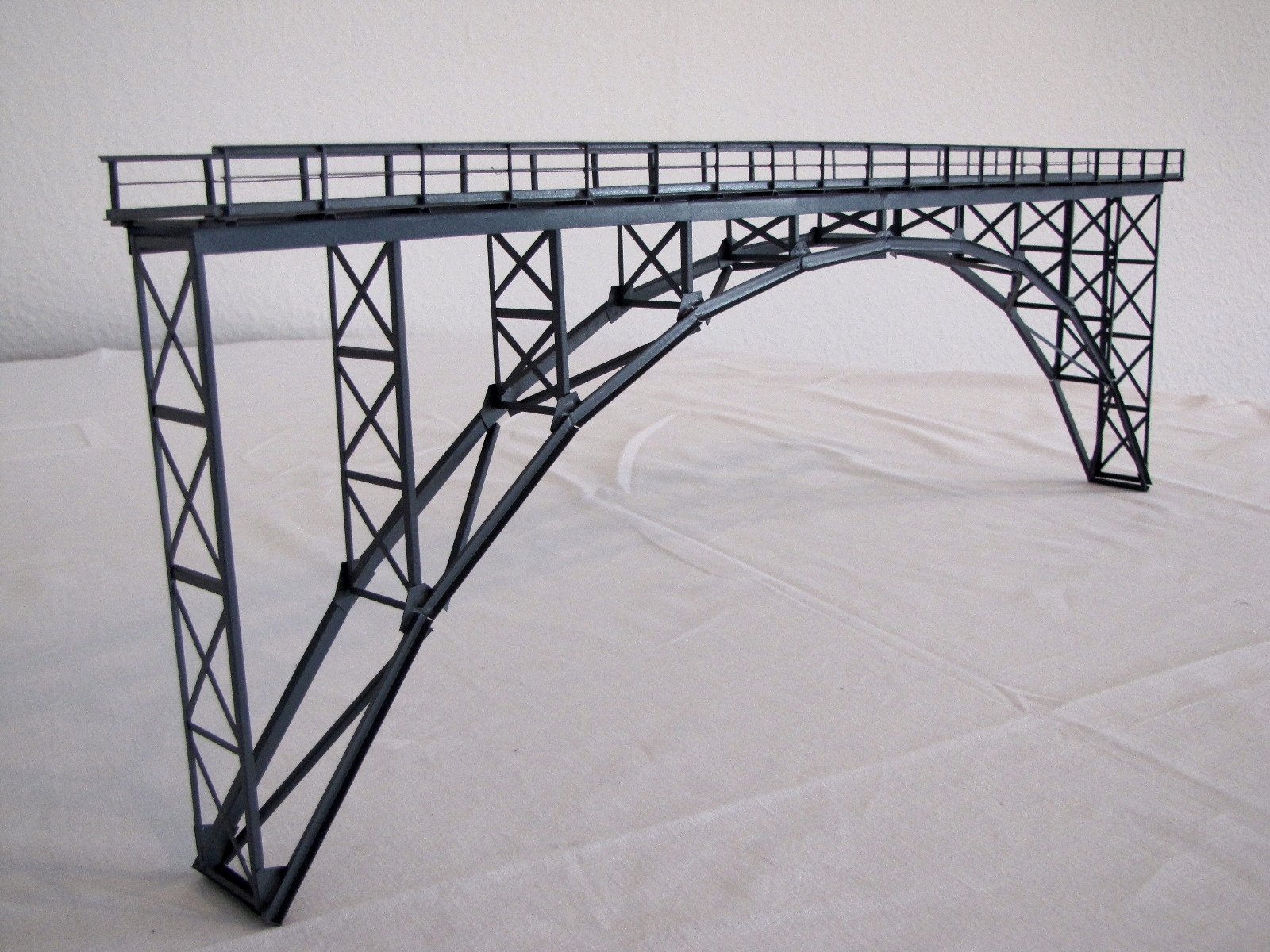 Hack HK60 Hochbogenbr. 60 cm (Knotenbleche), grau