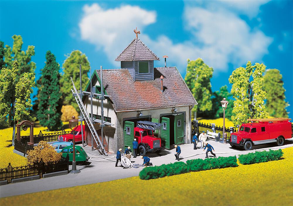 130268 Ländliches Feuerwehrhaus