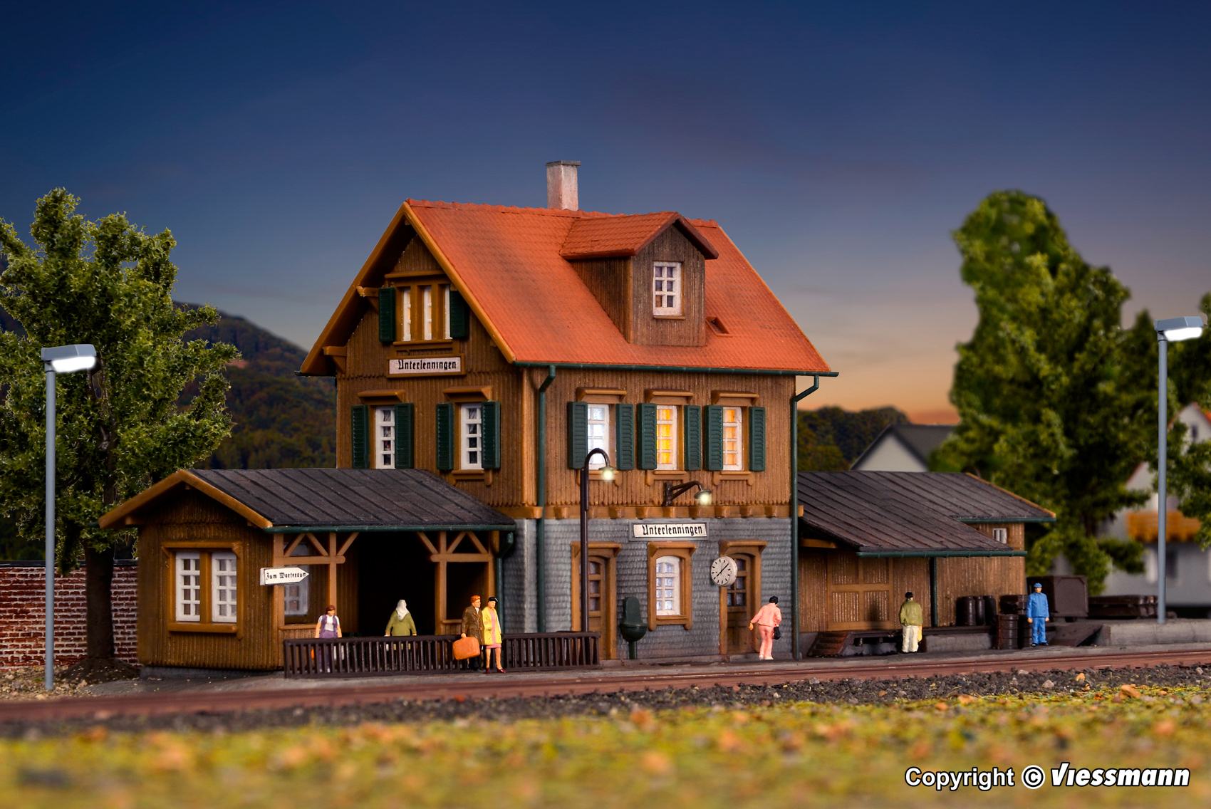37704 Bahnhof Unterlenningen