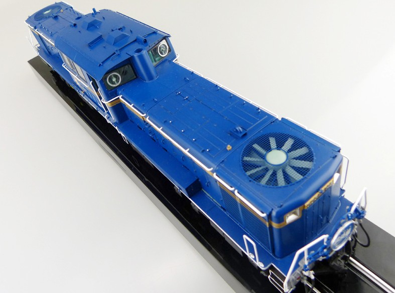 010006 Diesel Locomotive DD51 Hokutosei