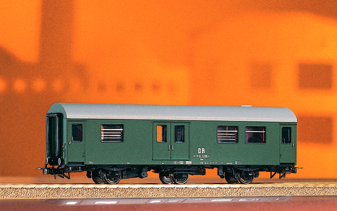 53022 DR Gepäckwagen 3-achs Ep.4