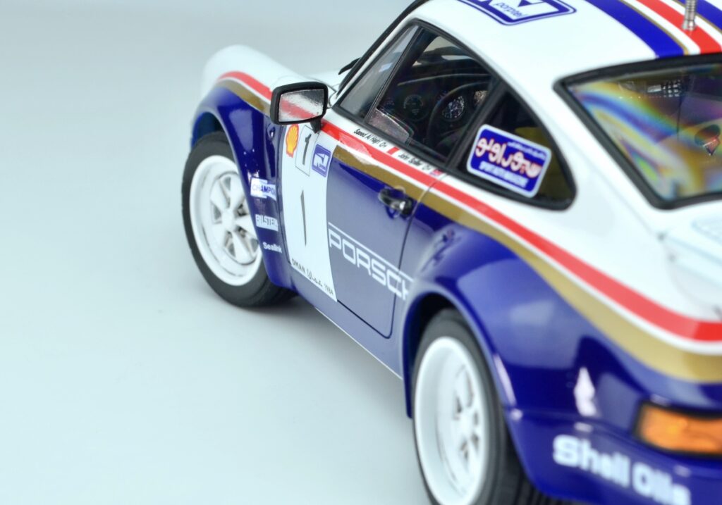 Nunu Model Kit. PN24011 PORSCHE 911 1984 Oman Rally