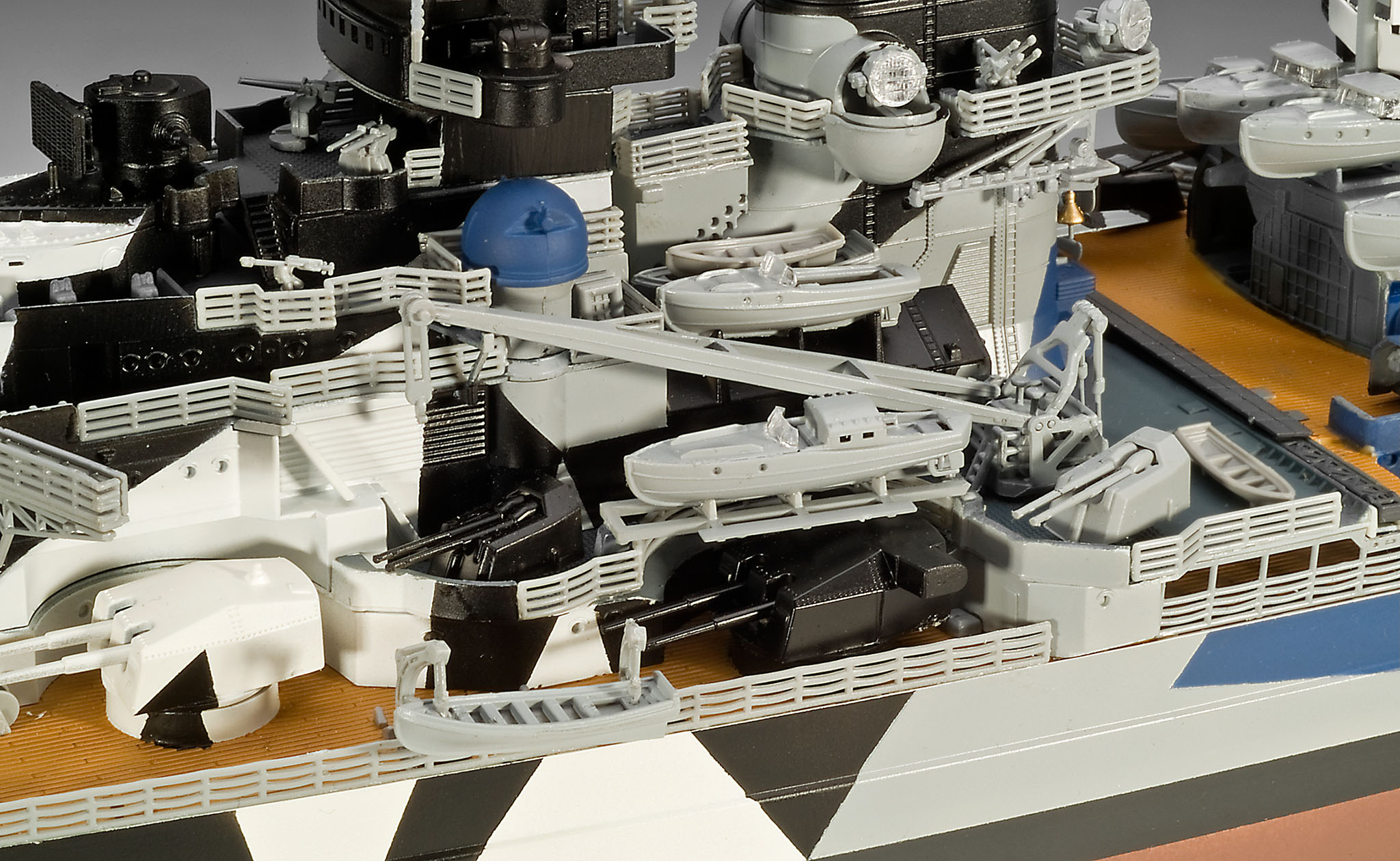 Revell 05096 Battleship Tirpitz