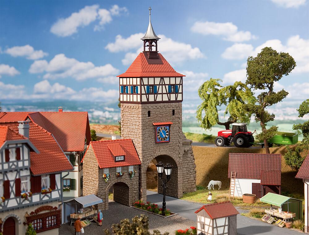 130406 Stadttor mit Torhaus