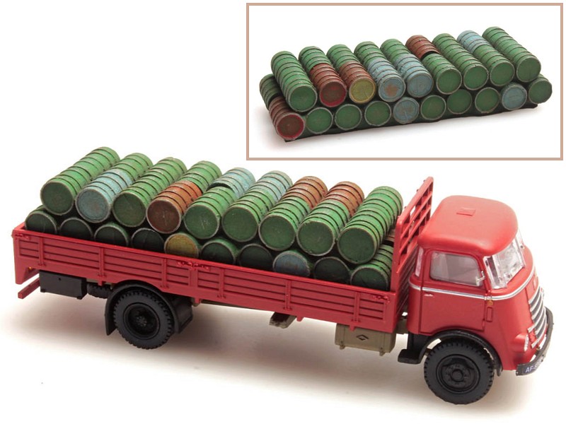 487.801.41 Ladegut Fässer DAF Pritschen-LKW