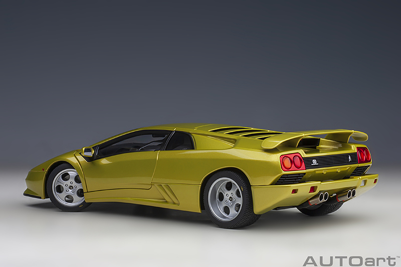 AUTOart 79157 Lamborghini Diablo SE30 Electric yellow