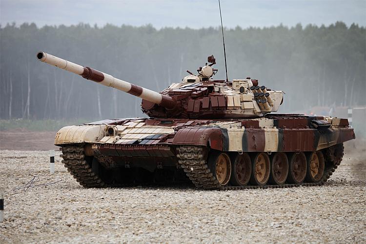 759555 T-72B1 MBT(w/kontakt-1 reactive amor)