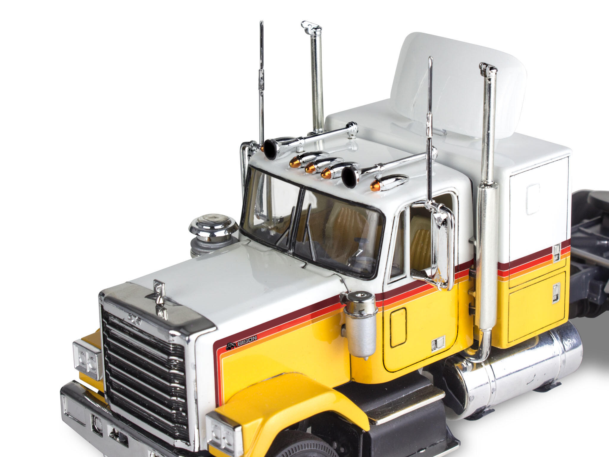 Monogram / Revell 17471 Chevy Bison Semi Truck