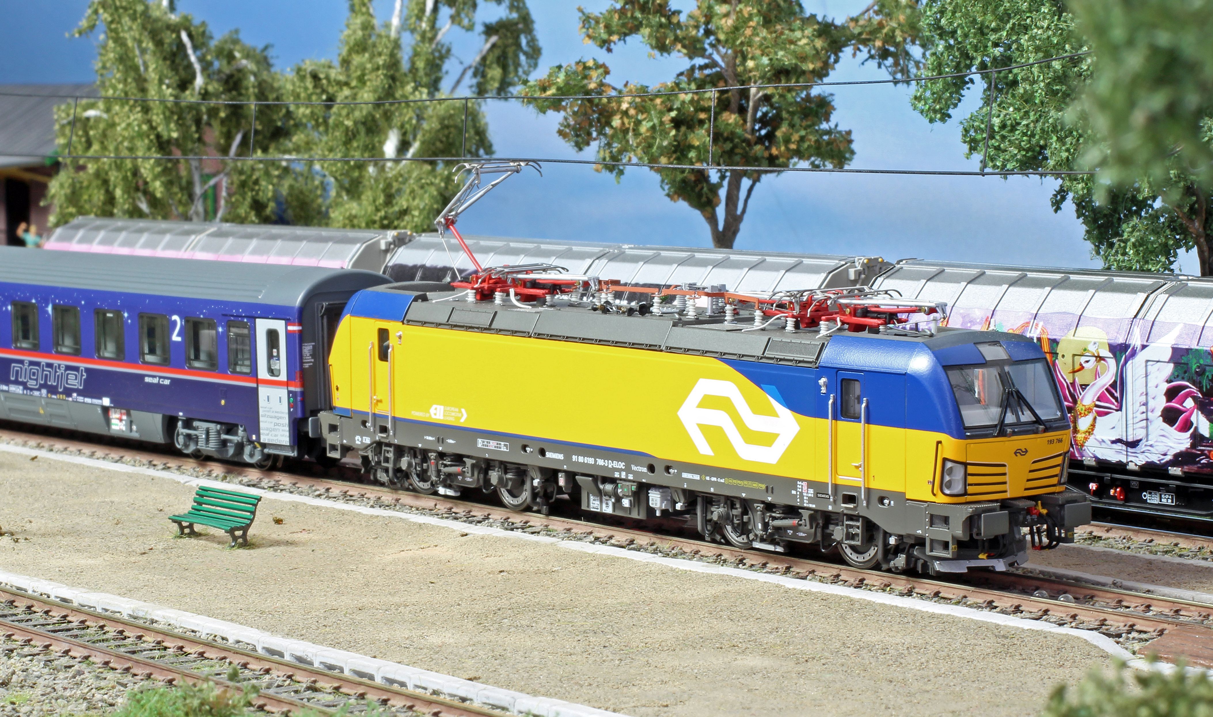 LS Models MW2117DCS ÖBB Nightjet Set NJ40421 6-teilig Ep.6