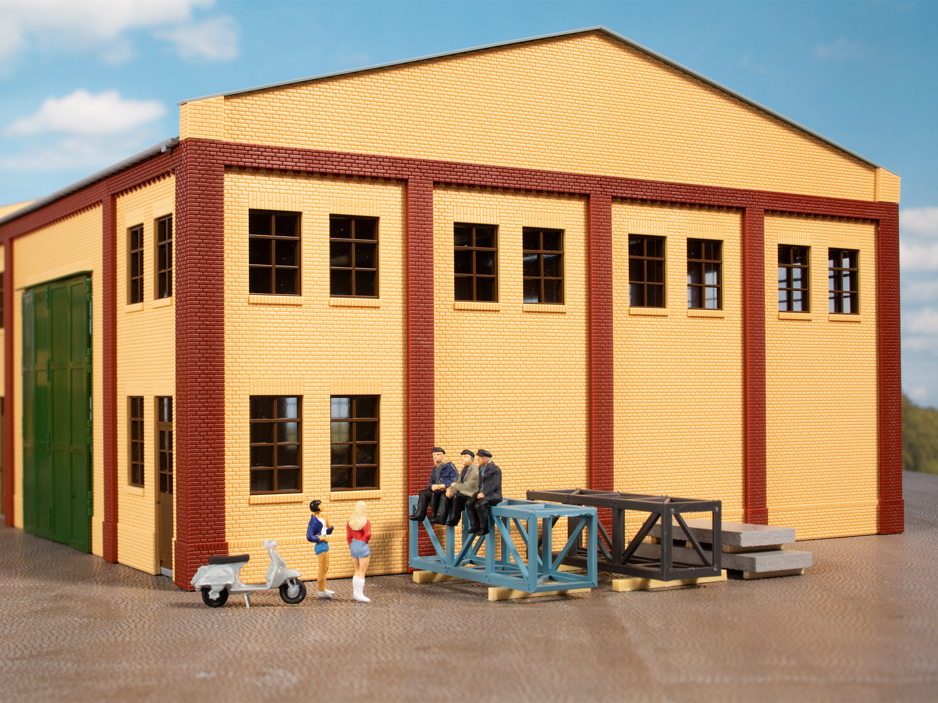 80223 Fenster Q, R braun