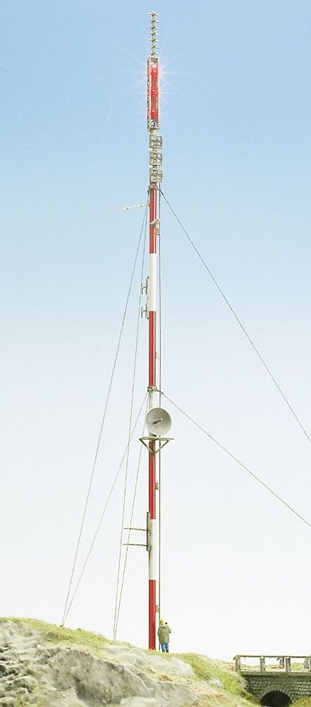 5965 Sendemast mit Flugsicherung