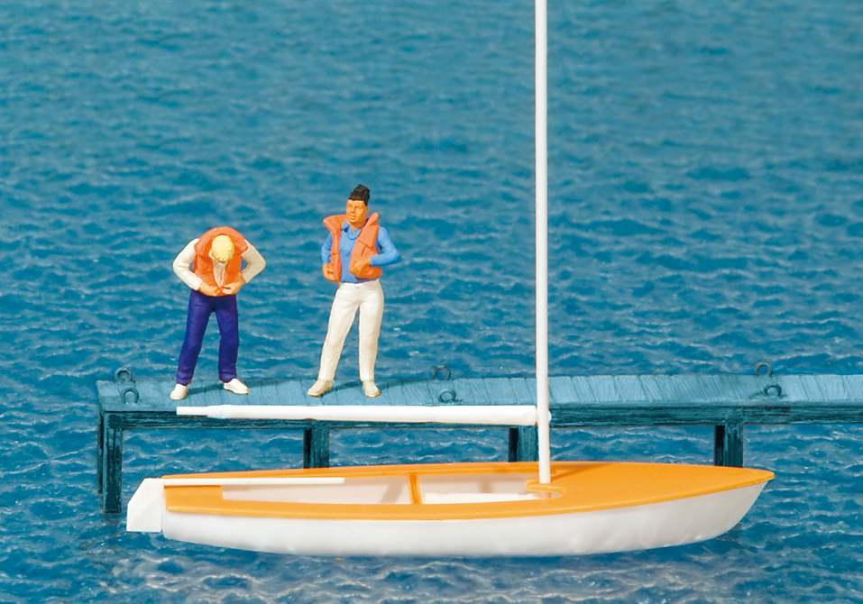 Preiser 10678 Segler, Weste anlegend. Segelboot