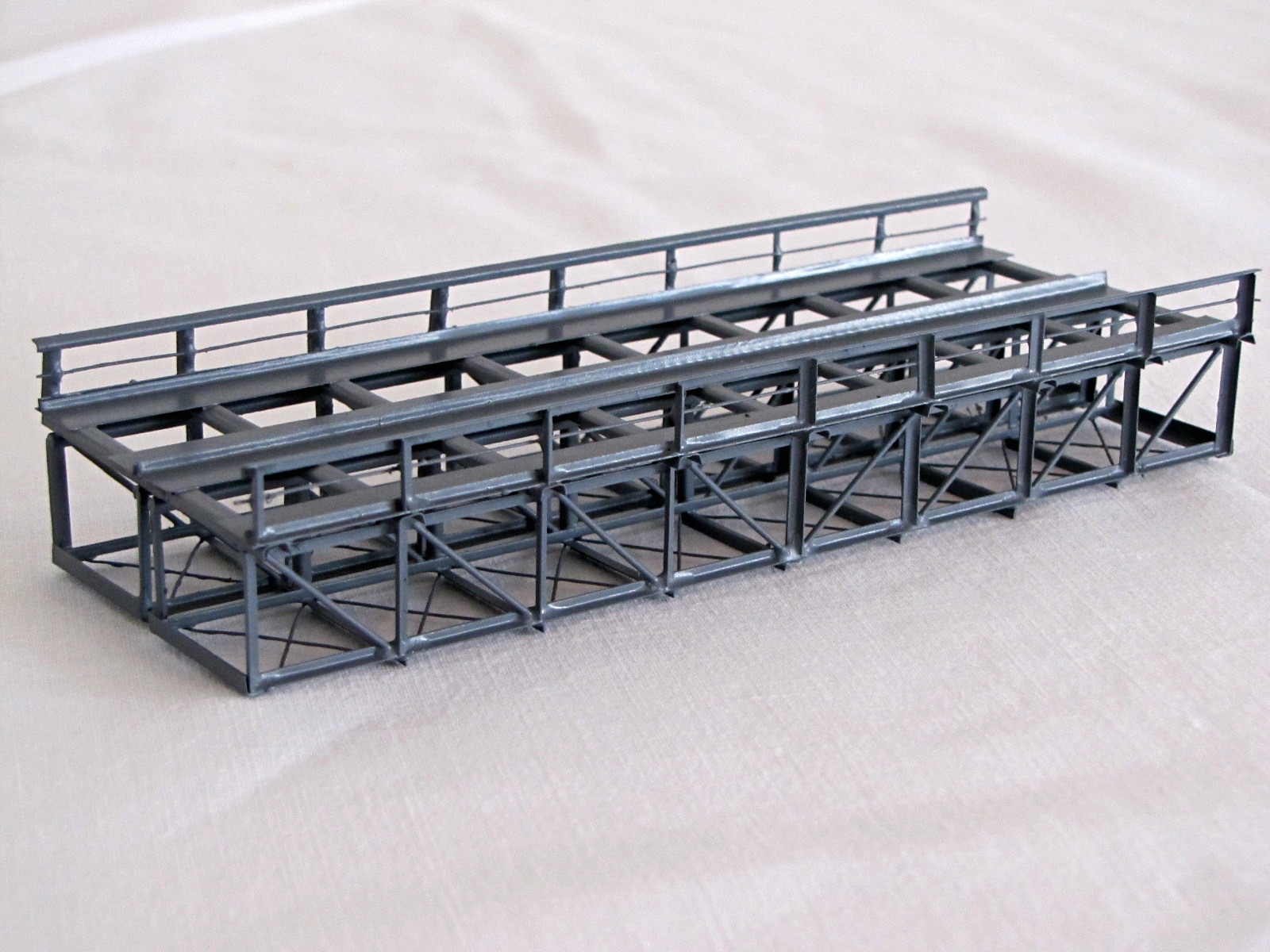 Hack KN15-2 Kasten-Unterzugbrücke 15cm zweigleisig