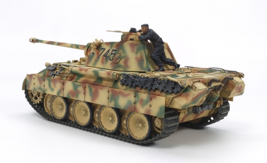 Tamiya 35345 German Tank PzKpfw V Panther Ausf.D
