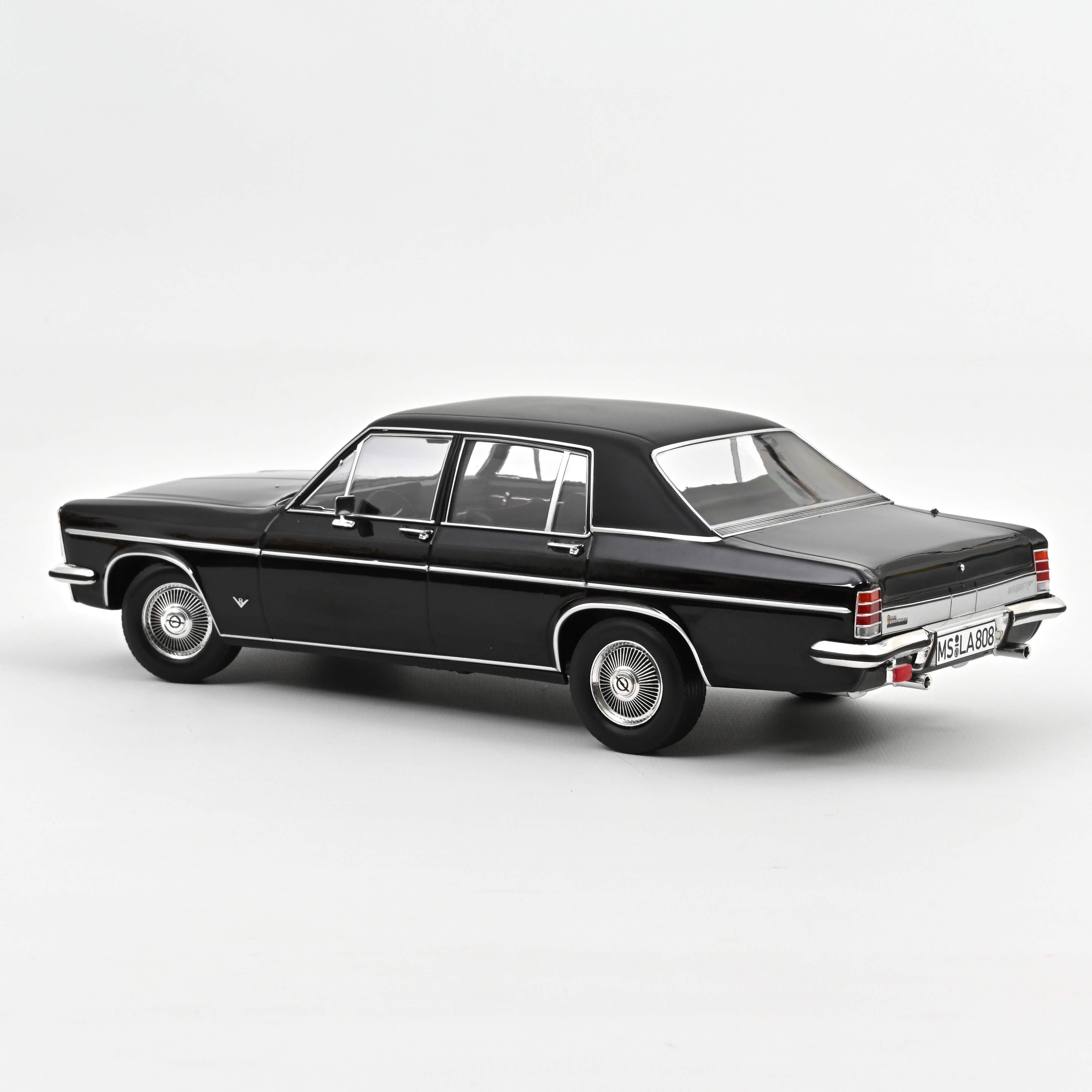 Norev 183687 Opel Diplomat V8 Lim. schwrz (1969)