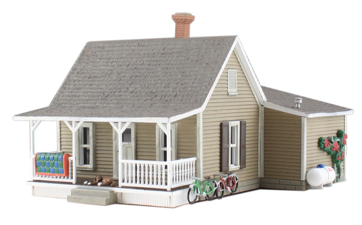 WBR4926 Granny's House