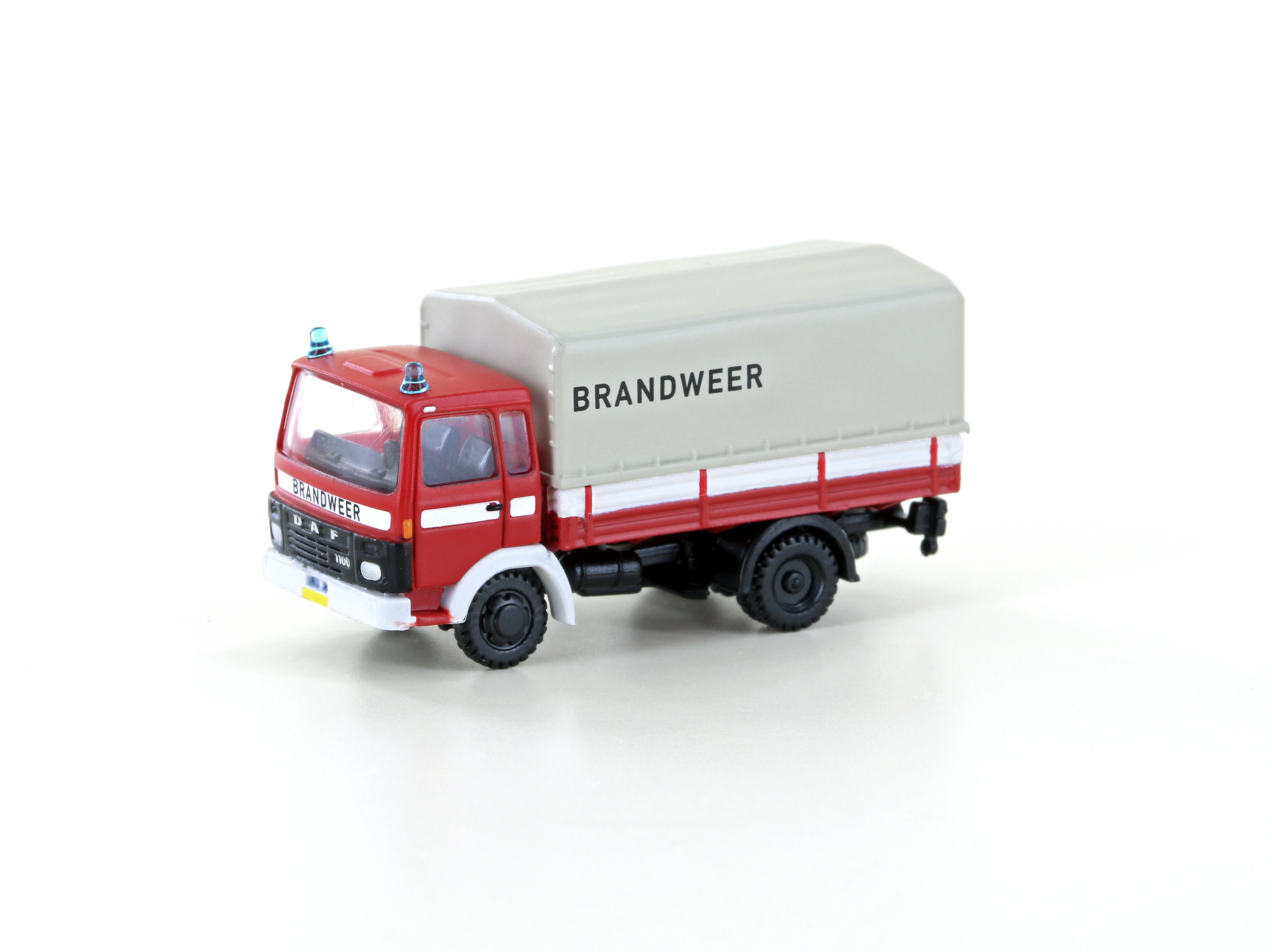 4835 DAF 900 mit Pritsche/Plane Brandweer