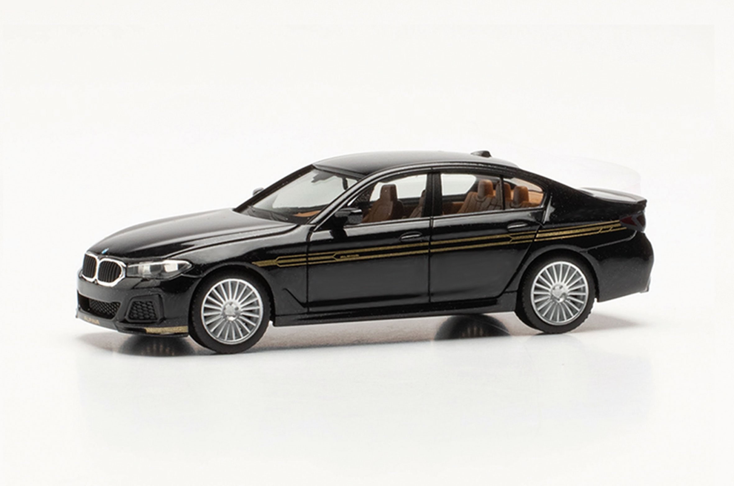 421065-002 BMW Alpina B5 Lim. schwarz