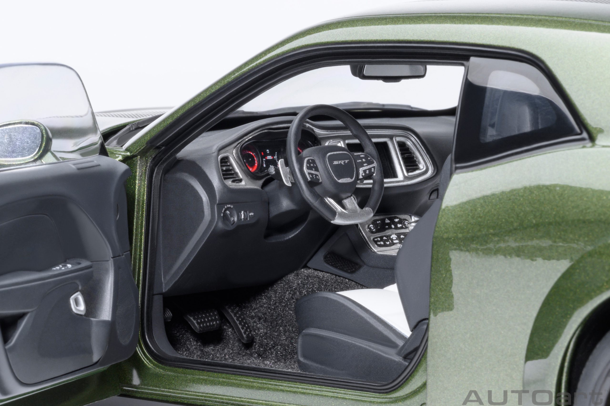AUTOart 71761 Dodge Challange SRT Jailbreak - green
