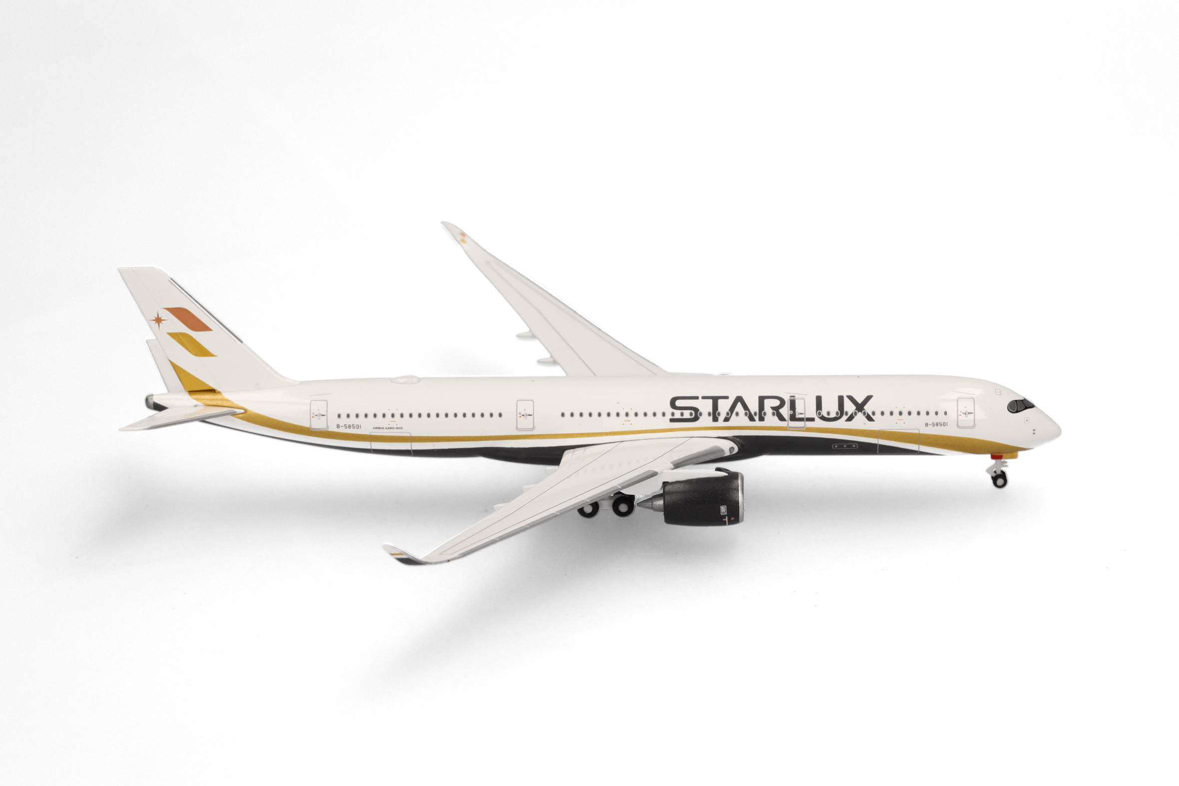 537186 Airbus A350-900 Starlux Airlines