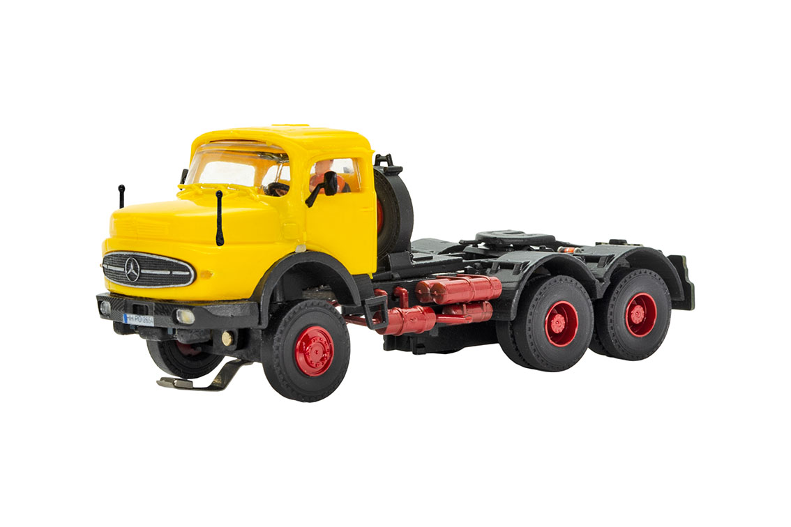 8016 CarMotion: MB Reundhauber SZM (3a) gelb