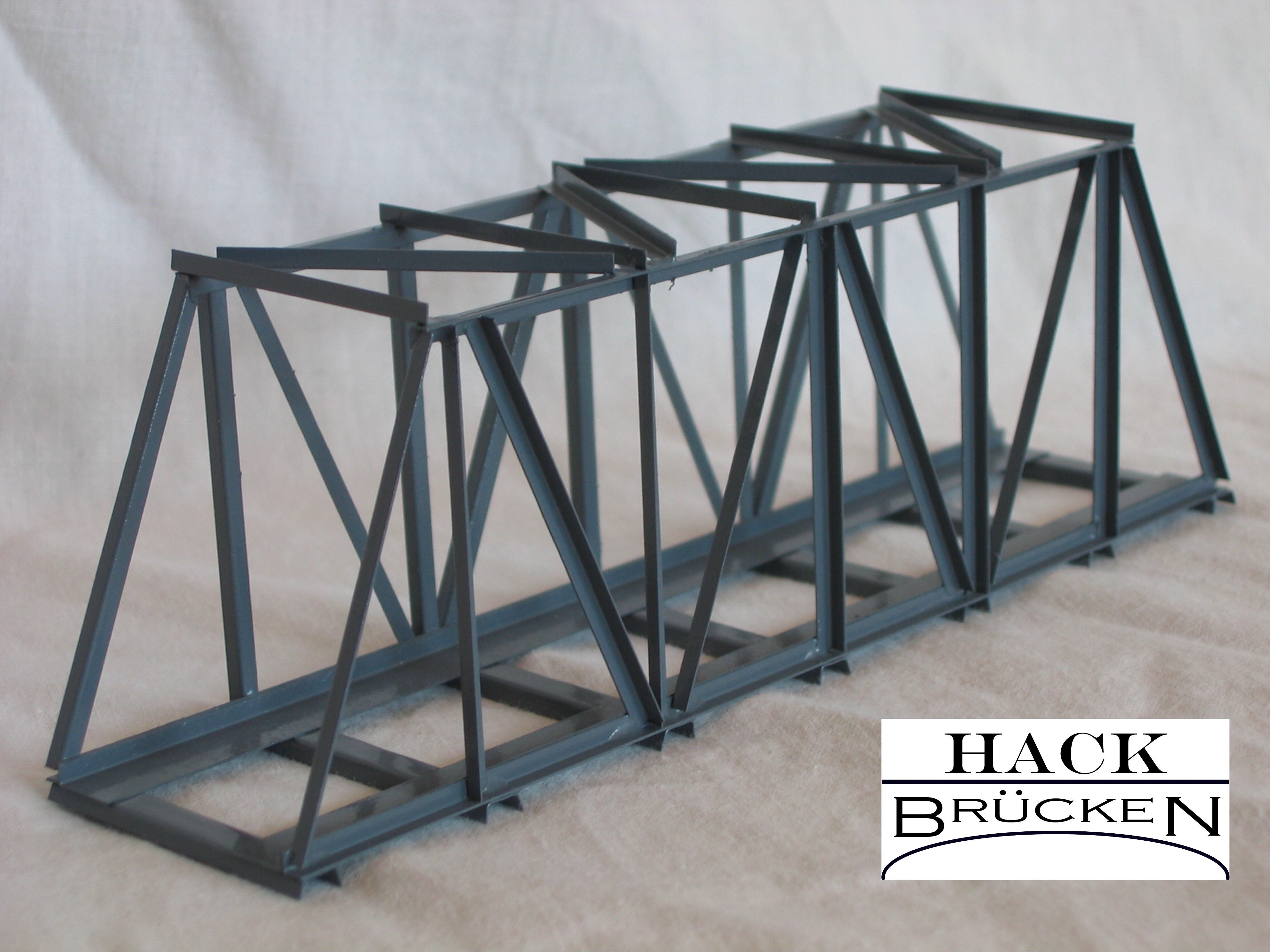 Hack KT17 Kastenbrücke 17 cm